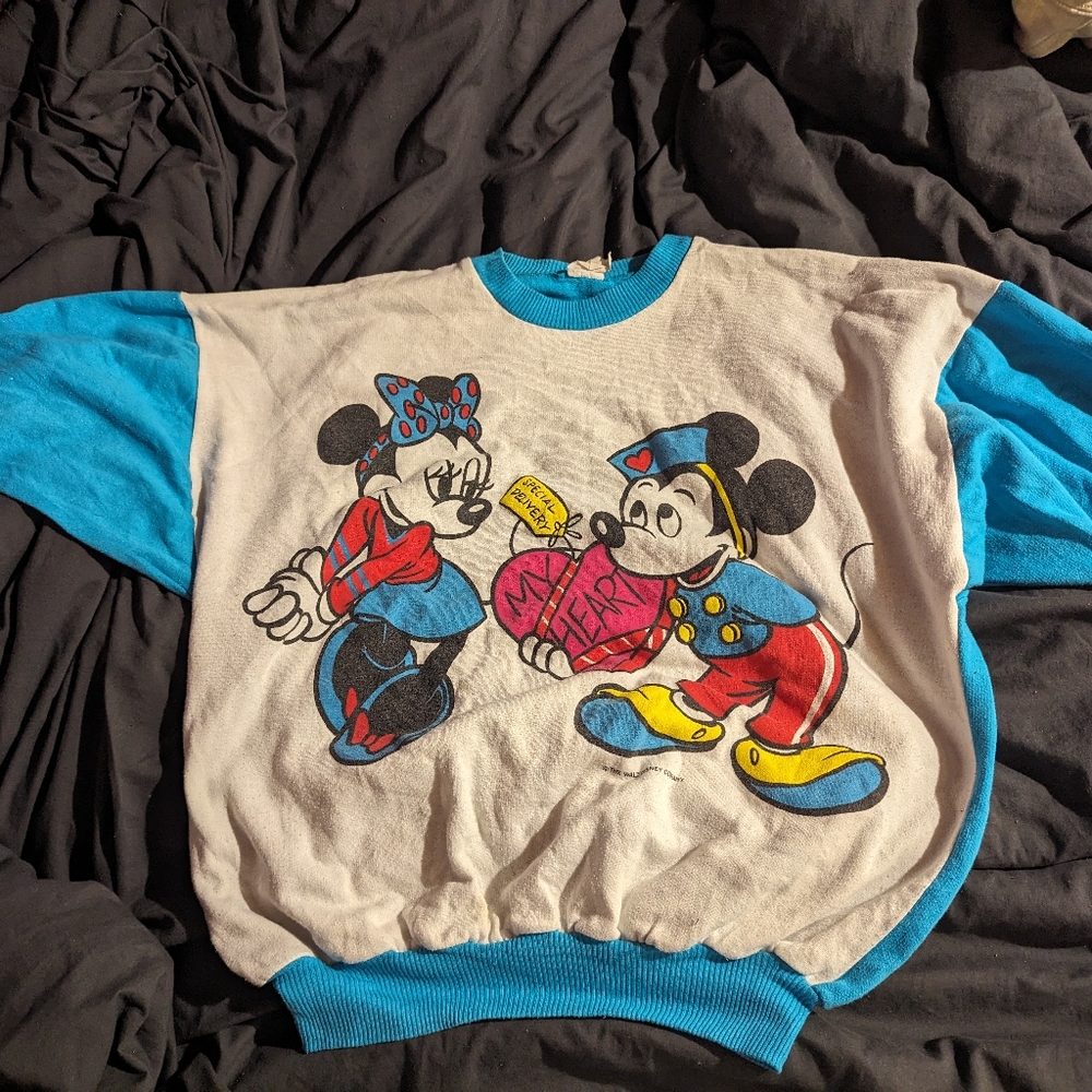 Vintage Mickey Mouse sweater